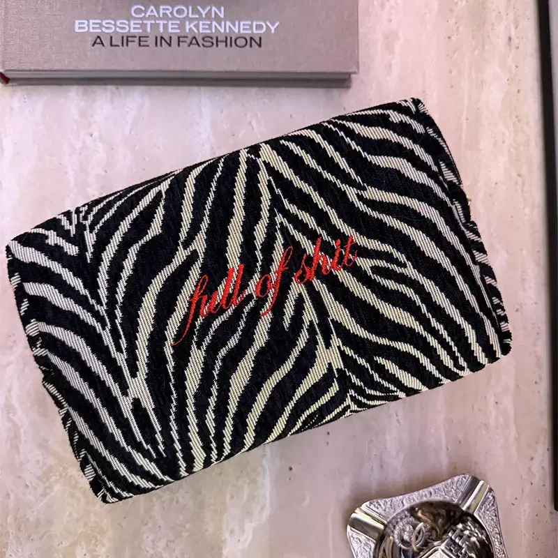 Personalized Embroidery Name Leopard Print Cosmetic Bag Zipper Makeup Bag Wedding Gifts Women Bride's Bridesmaid Travel Bag
Personalized Embroidery Name Leopard Print Cosmetic Bag Zipper Makeup Bag Wedding Gifts Women Bride's Bridesmaid Travel Bag