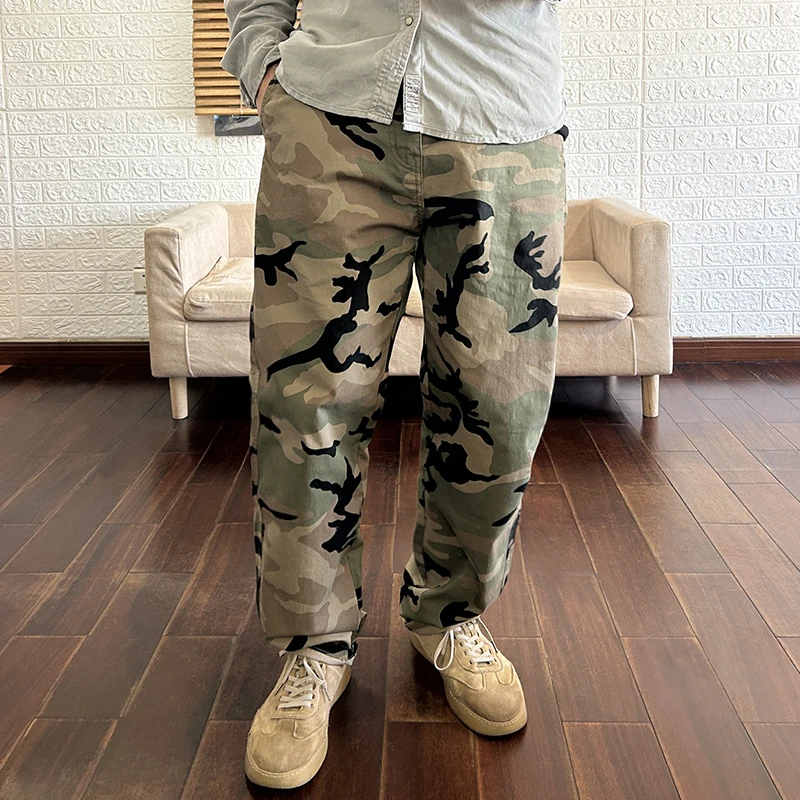 Ретро американская повседневная камуфляжная рабочая одежда, прямые хлопковые парусиновые мужские осенние брюки свободного покроя с завышенной талией
Ретро американская повседневная камуфляжная рабочая одежда, прямые хлопковые парусиновые мужские осенние брюки свободного покроя с завышенной талией