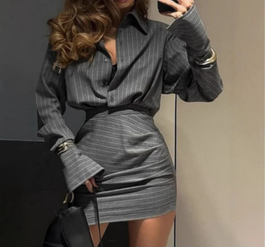 Two Piece Set Women Outfit 2026 Spring New Turn-down Collar Long Sleeve Striped Shirt Top & High Waist Casual Mini Skirt Set
Two Piece Set Women Outfit 2026 Spring New Turn-down Collar Long Sleeve Striped Shirt Top & High Waist Casual Mini Skirt Set