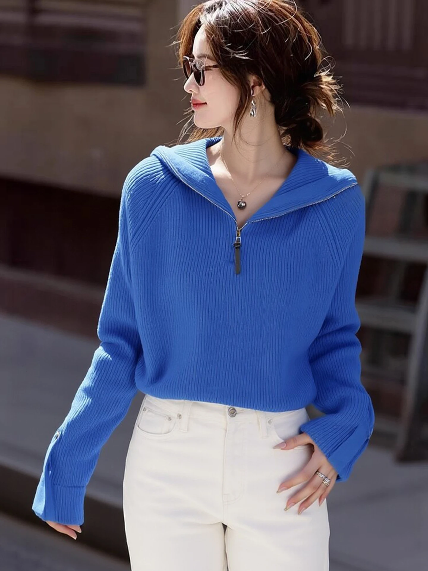 Chic Hooded Half Zipper Soft Knitted Long Sleeve Top Women's Loose Fit Comfortable Style Autumn Winter Fashion Slimming Sweater
Chic Hooded Half Zipper Soft Knitted Long Sleeve Top Women's Loose Fit Comfortable Style Autumn Winter Fashion Slimming Sweater