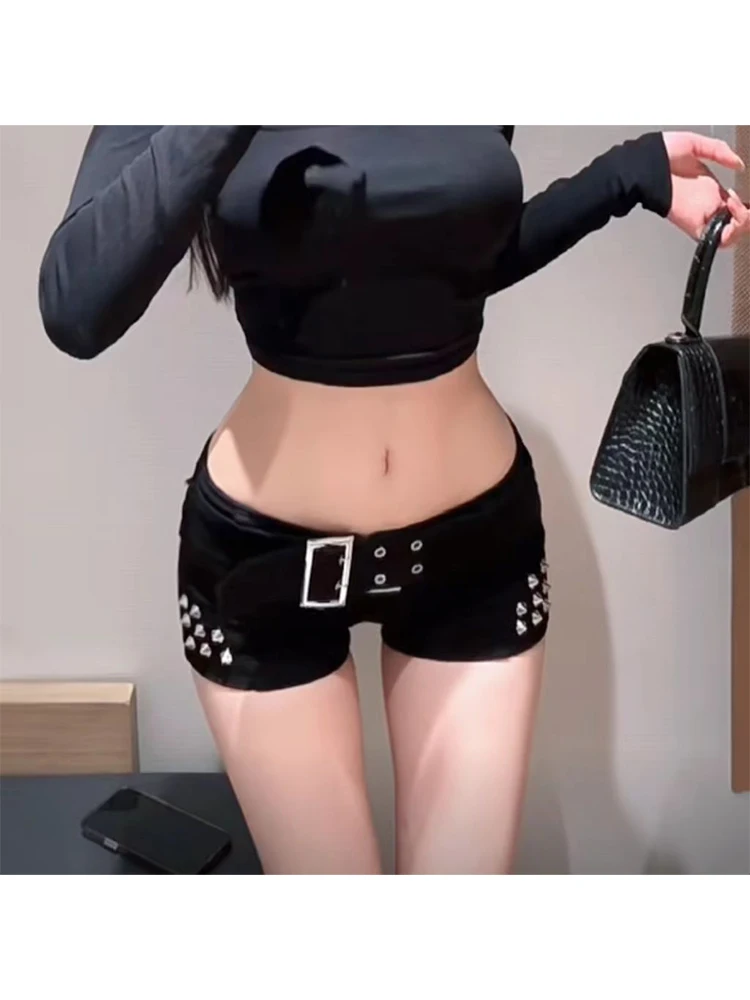Women Gothic Black Mini Denim Shorts 90s Aesthetic Low Waist Jean Shorts Vintage Streetwear Korean Short Pants Emo 2000s Clothes
Women Gothic Black Mini Denim Shorts 90s Aesthetic Low Waist Jean Shorts Vintage Streetwear Korean Short Pants Emo 2000s Clothes