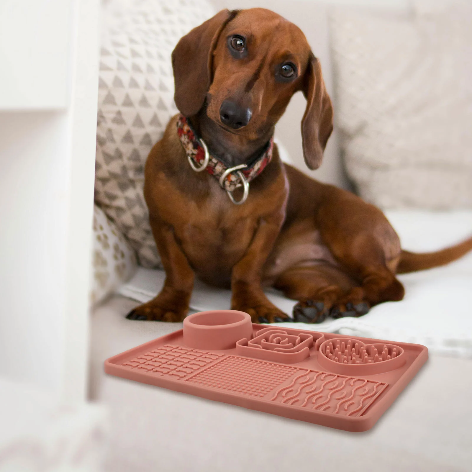 Pet Licking Pad Silicone Food Mat Treat Feeding Puppy Dog Supply Slow Feeder Large Size Pads Cups Training Aid
Pet Licking Pad Silicone Food Mat Treat Feeding Puppy Dog Supply Slow Feeder Large Size Pads Cups Training Aid