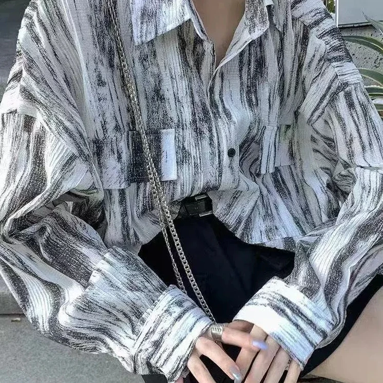 Collar button pocket shirt top for women's fashion and leisure, new women's clothing for spring and summer 2025
Collar button pocket shirt top for women's fashion and leisure, new women's clothing for spring and summer 2025