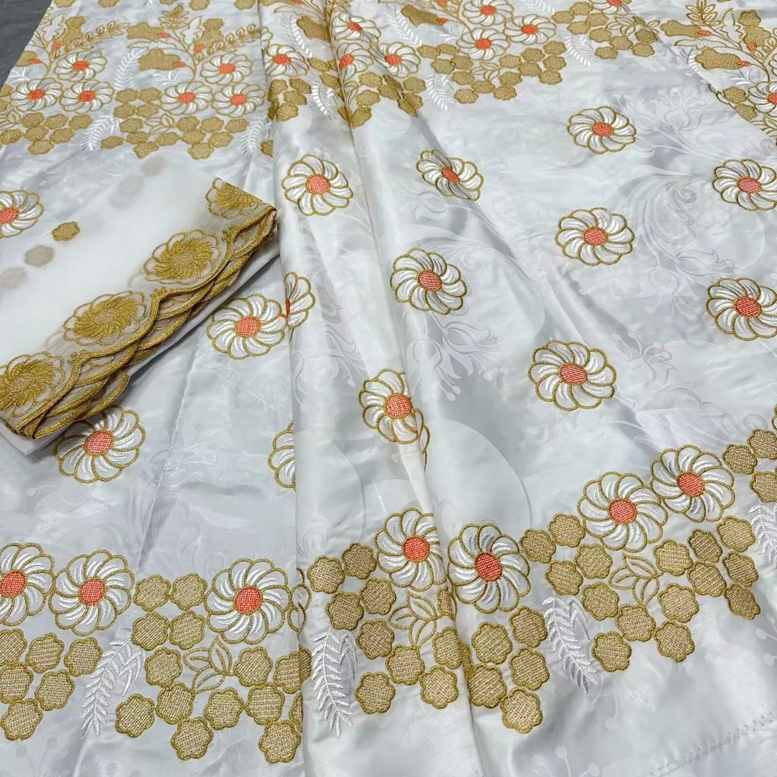 Feitex Original Bazin Riche Austria Quality Fabric Germany Cotton Jacquard Shadda Soft Guinea Brocade for Lace Dress
Feitex Original Bazin Riche Austria Quality Fabric Germany Cotton Jacquard Shadda Soft Guinea Brocade for Lace Dress