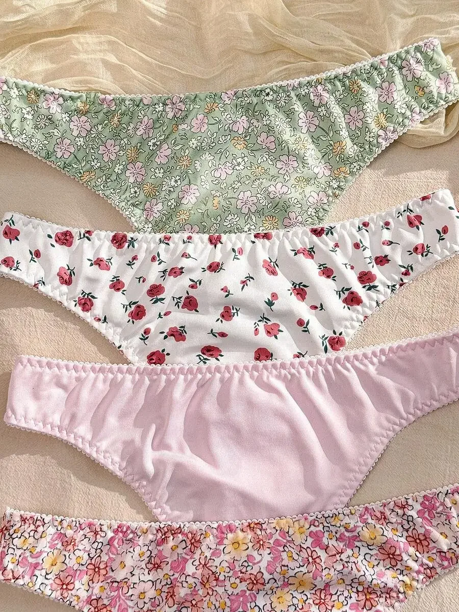 4pcs Women Soft Ditsy Floral Print Panties Set
4pcs Women Soft Ditsy Floral Print Panties Set