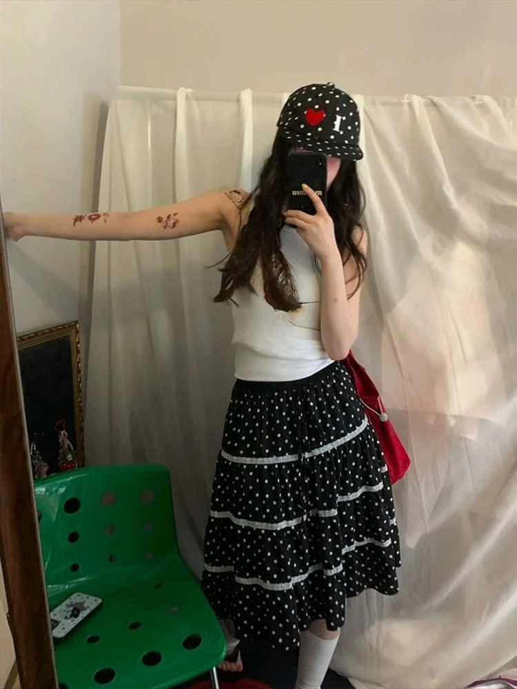 Deeptown Vintage Gothic Short Skirts Women Japanese Style Y2k Lace Mini Skirt Sweet Elegant Harajuku Ruffle Skirts Aesthetics
Deeptown Vintage Gothic Short Skirts Women Japanese Style Y2k Lace Mini Skirt Sweet Elegant Harajuku Ruffle Skirts Aesthetics