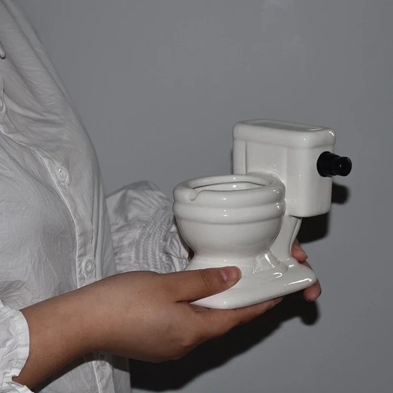 Creative Ashtray, Personal Trend, Cute, Flush Toilet, Funny, Special and Practical Birthday Gift for Friends
Creative Ashtray, Personal Trend, Cute, Flush Toilet, Funny, Special and Practical Birthday Gift for Friends