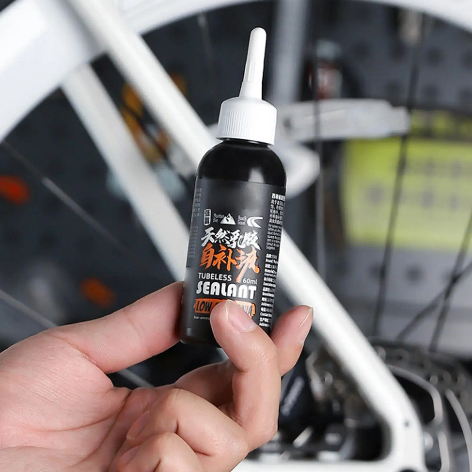 60ml Bicycle Tire Sealant, Efficient Tubeless Tire Repair Liquid, Durable Bead Sealing Agent, Leak Proof Maintenance Supply
60ml Bicycle Tire Sealant, Efficient Tubeless Tire Repair Liquid, Durable Bead Sealing Agent, Leak Proof Maintenance Supply