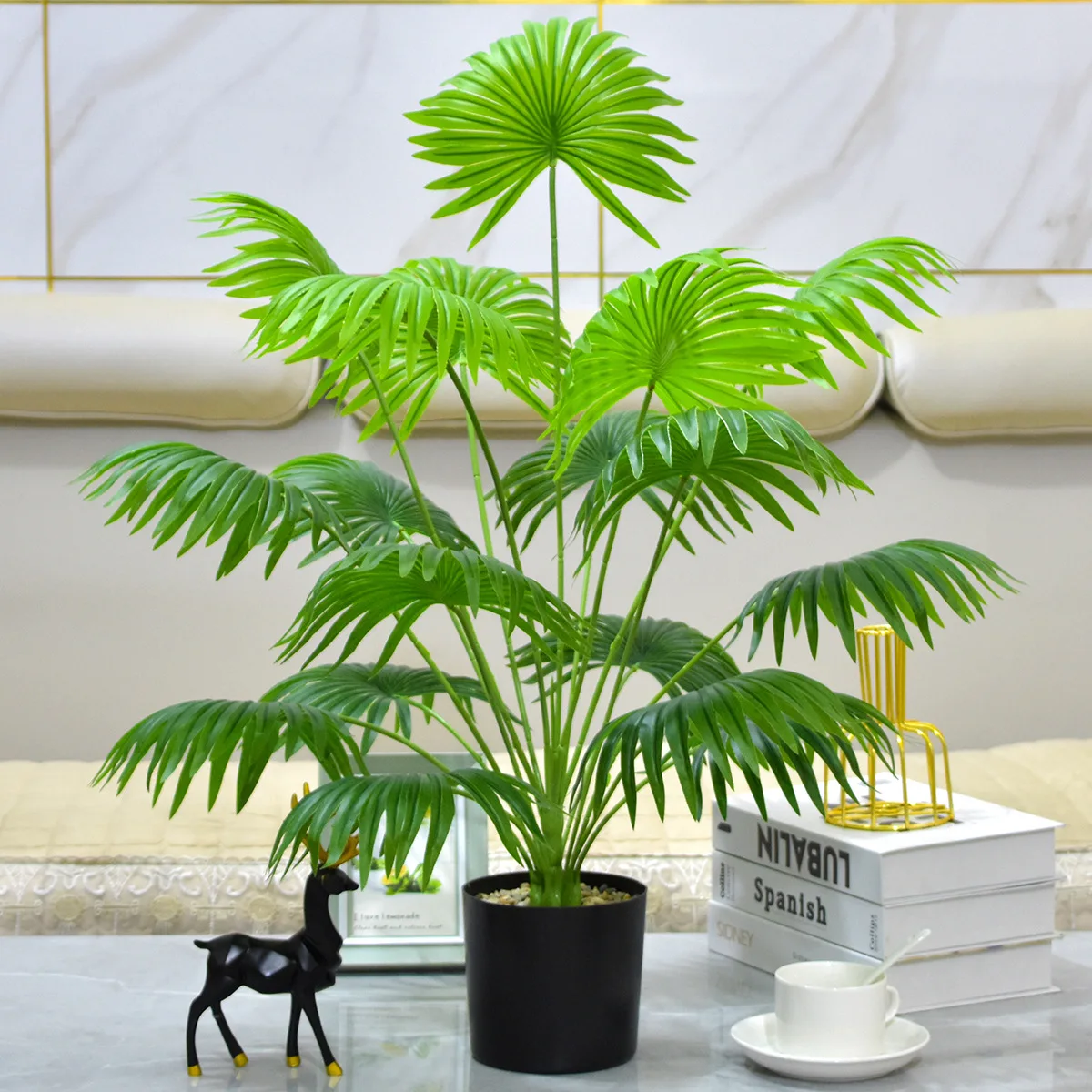 60-75 cm Artificial Palm Tree Artificial fan leaf tropical plant large fake palm office home Garden holiday decoration
60-75 cm Artificial Palm Tree Artificial fan leaf tropical plant large fake palm office home Garden holiday decoration