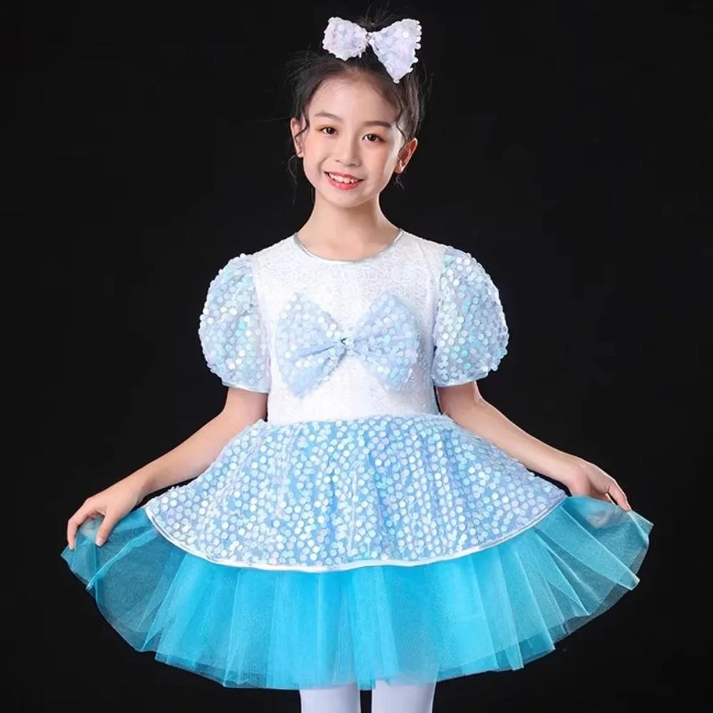 Танцевальный костюм для выступлений, летнее балетное платье-пачка для девочек, детская одежда, элегантное платье принцессы
Танцевальный костюм для выступлений, летнее балетное платье-пачка для девочек, детская одежда, элегантное платье принцессы
