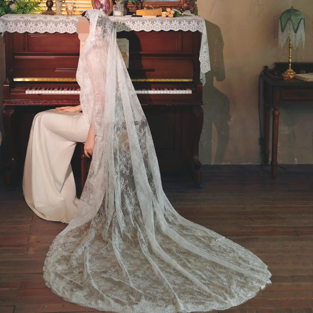 Retro Lace Veil фата кружевная Cathedral Veil for the Bride Wedding Veil with Hairpin for Wedding Dress Wedding Accessories
Retro Lace Veil фата кружевная Cathedral Veil for the Bride Wedding Veil with Hairpin for Wedding Dress Wedding Accessories