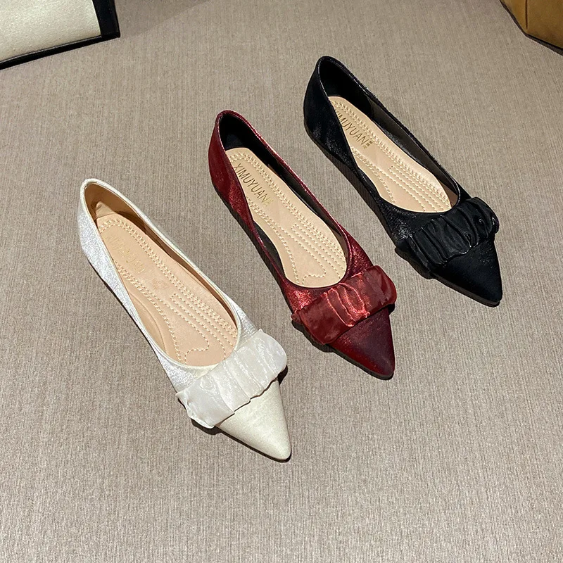 Flat Shoes for Women in Spring and Autumn 2025 New Casual Pointed Retro Plus Size 41 42 43 Women's Shoes Zapatillas Mujer
Flat Shoes for Women in Spring and Autumn 2025 New Casual Pointed Retro Plus Size 41 42 43 Women's Shoes Zapatillas Mujer