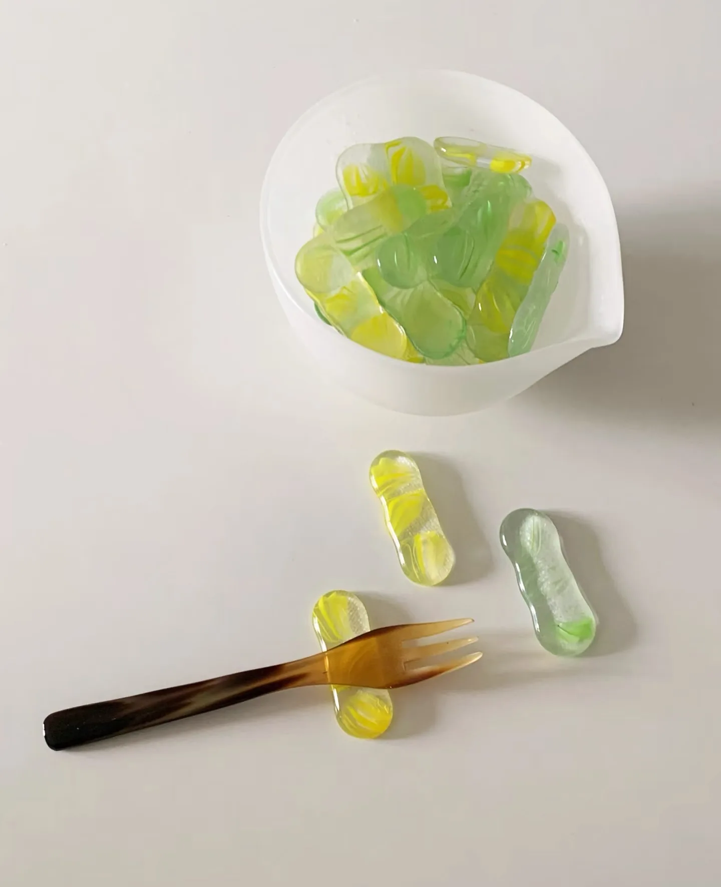 Shinymomo Creative Glass Utensil Holder Handmade Chopsticks Stand Unique Shape Cute Western Diningware Rack
Shinymomo Creative Glass Utensil Holder Handmade Chopsticks Stand Unique Shape Cute Western Diningware Rack