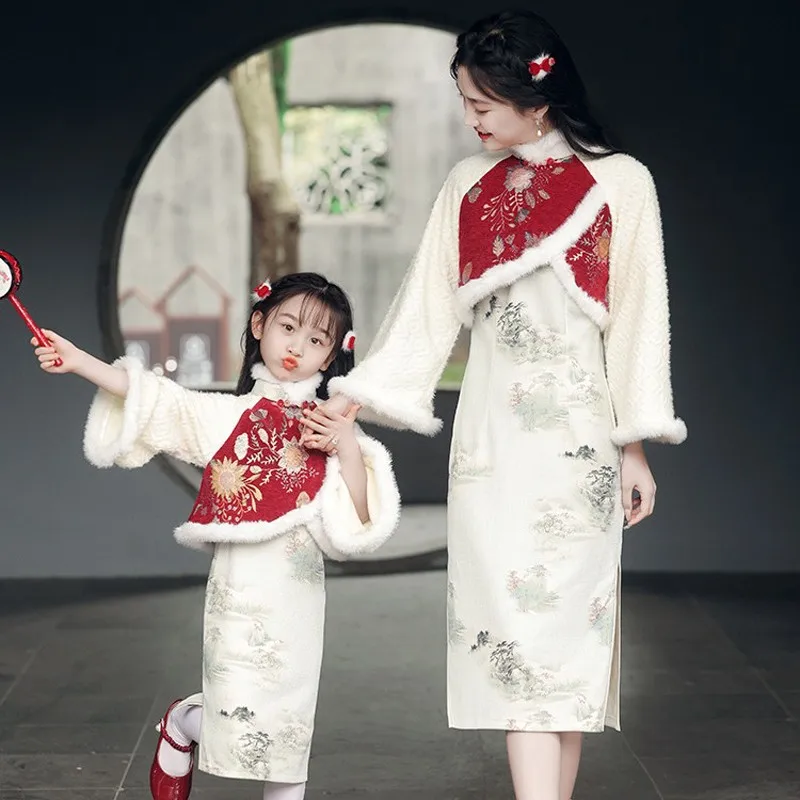 Christmas Family Matching Dress Outfits Set Classic Chinese Tang Suit Cheongsam Adult Mother Kids Baby Girl New Year Clothes
Christmas Family Matching Dress Outfits Set Classic Chinese Tang Suit Cheongsam Adult Mother Kids Baby Girl New Year Clothes