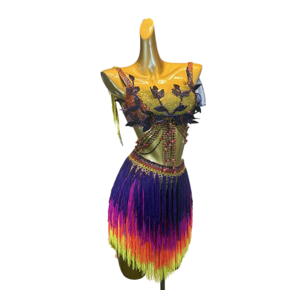 Платье для латиноамериканских танцев для взрослых и детей, с камнями AB, высококачественное, на заказ, с радужными бахромами, для танго, женская одежда
Платье для латиноамериканских танцев для взрослых и детей, с камнями AB, высококачественное, на заказ, с радужными бахромами, для танго, женская одежда