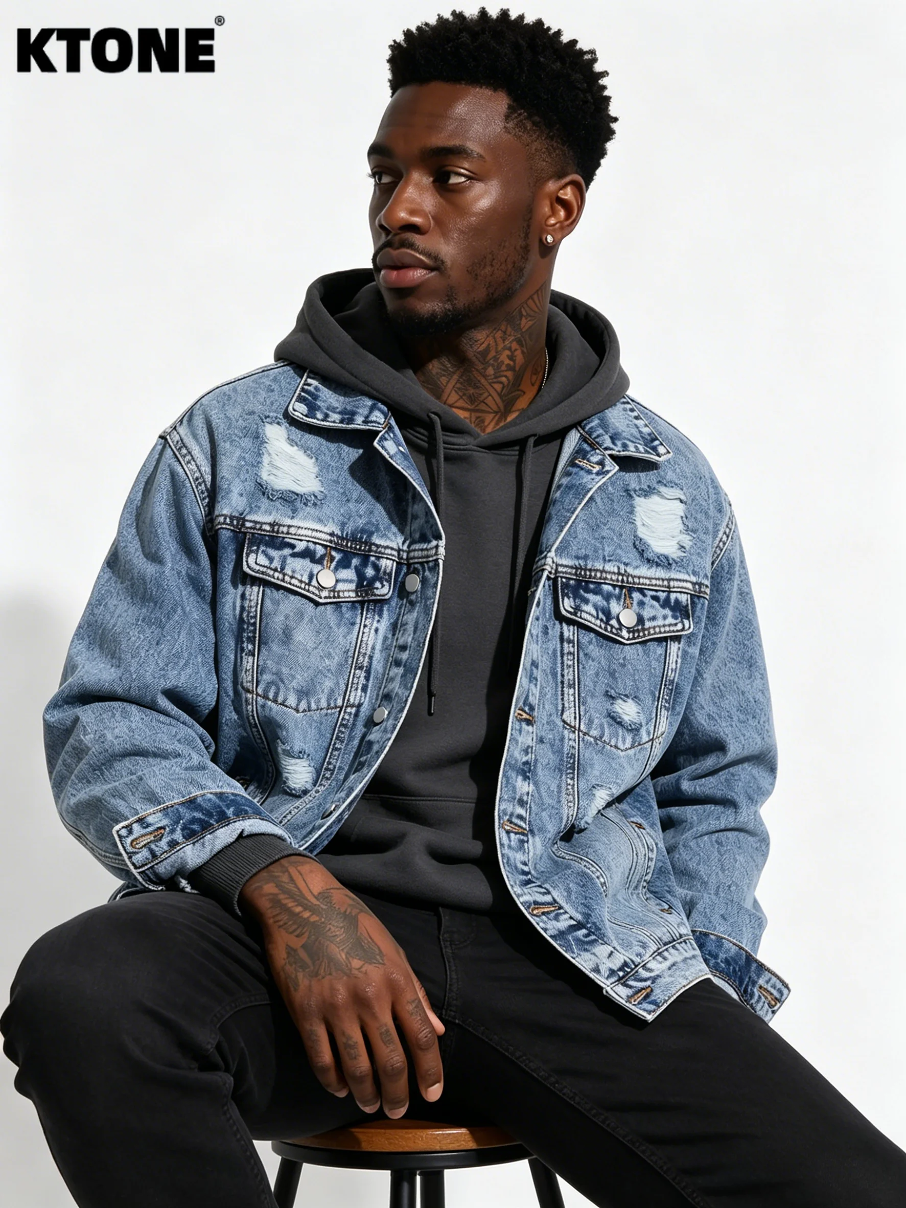 Modern Street‑Style Denim Jacket For Men Breathable Daily Outerwear No Added Decor Not Hooded Sweatshirt
Modern Street‑Style Denim Jacket For Men Breathable Daily Outerwear No Added Decor Not Hooded Sweatshirt