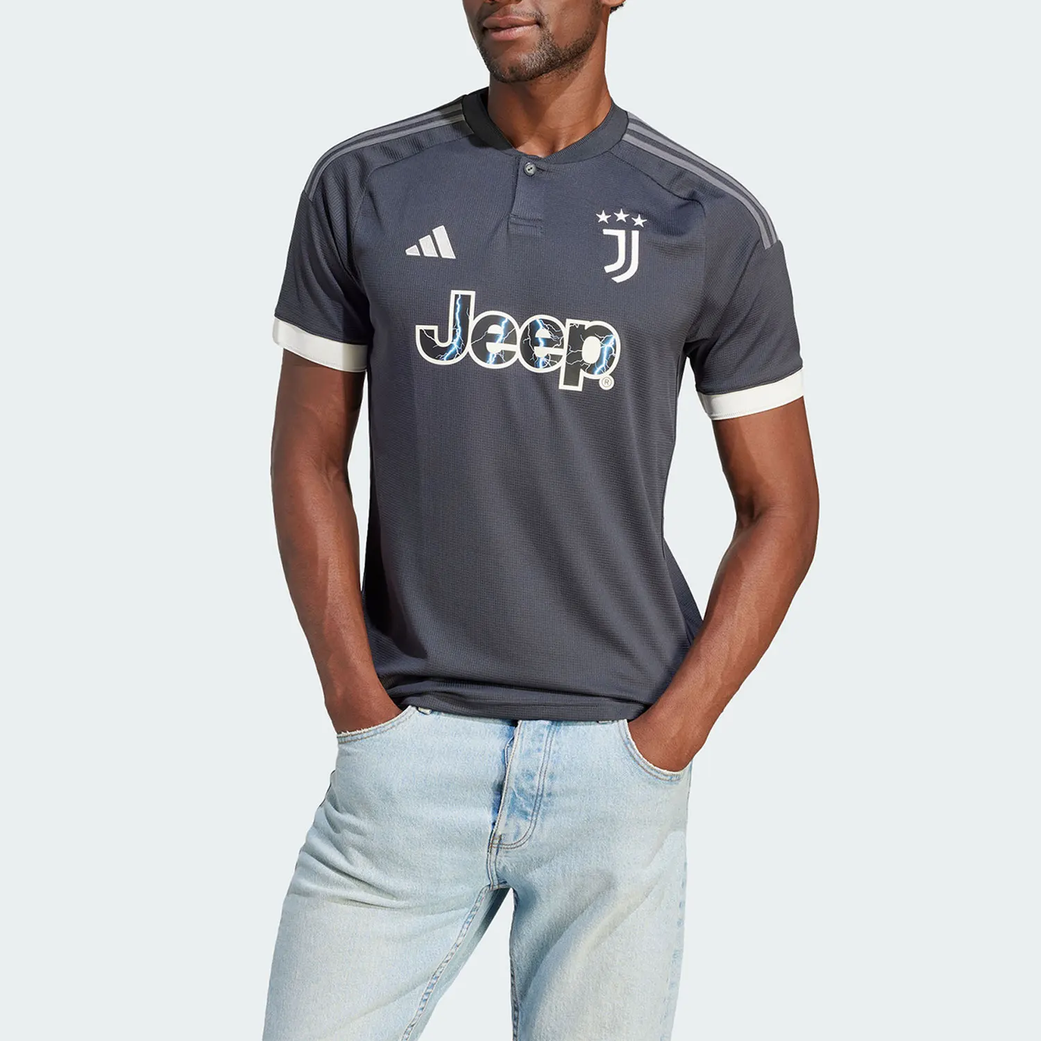 Новая мужская спортивная дышащая модная футболка с коротким рукавом Adidas Originals HR8250
Новая мужская спортивная дышащая модная футболка с коротким рукавом Adidas Originals HR8250