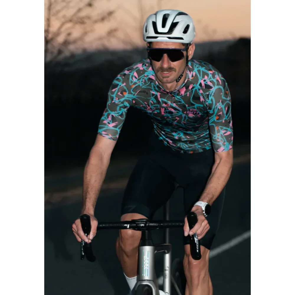 RH77 Cycling Jersey Summer Short Sleeve Cycling Clothing Bike Uniform Maillot Ropa Ciclismo Cycling Bicycle Suit High Quality
RH77 Cycling Jersey Summer Short Sleeve Cycling Clothing Bike Uniform Maillot Ropa Ciclismo Cycling Bicycle Suit High Quality