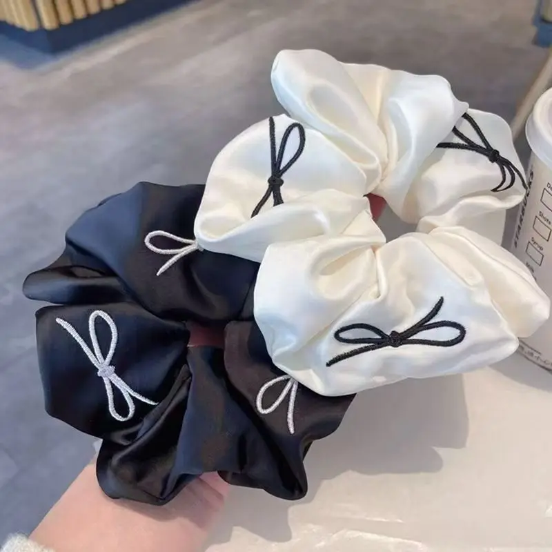 Advanced Simple Satin Embroidery Bow Elastic Scrunchy Set for Girl Versatile Bun Ponytail Hair Accessory Premium Portable
Advanced Simple Satin Embroidery Bow Elastic Scrunchy Set for Girl Versatile Bun Ponytail Hair Accessory Premium Portable