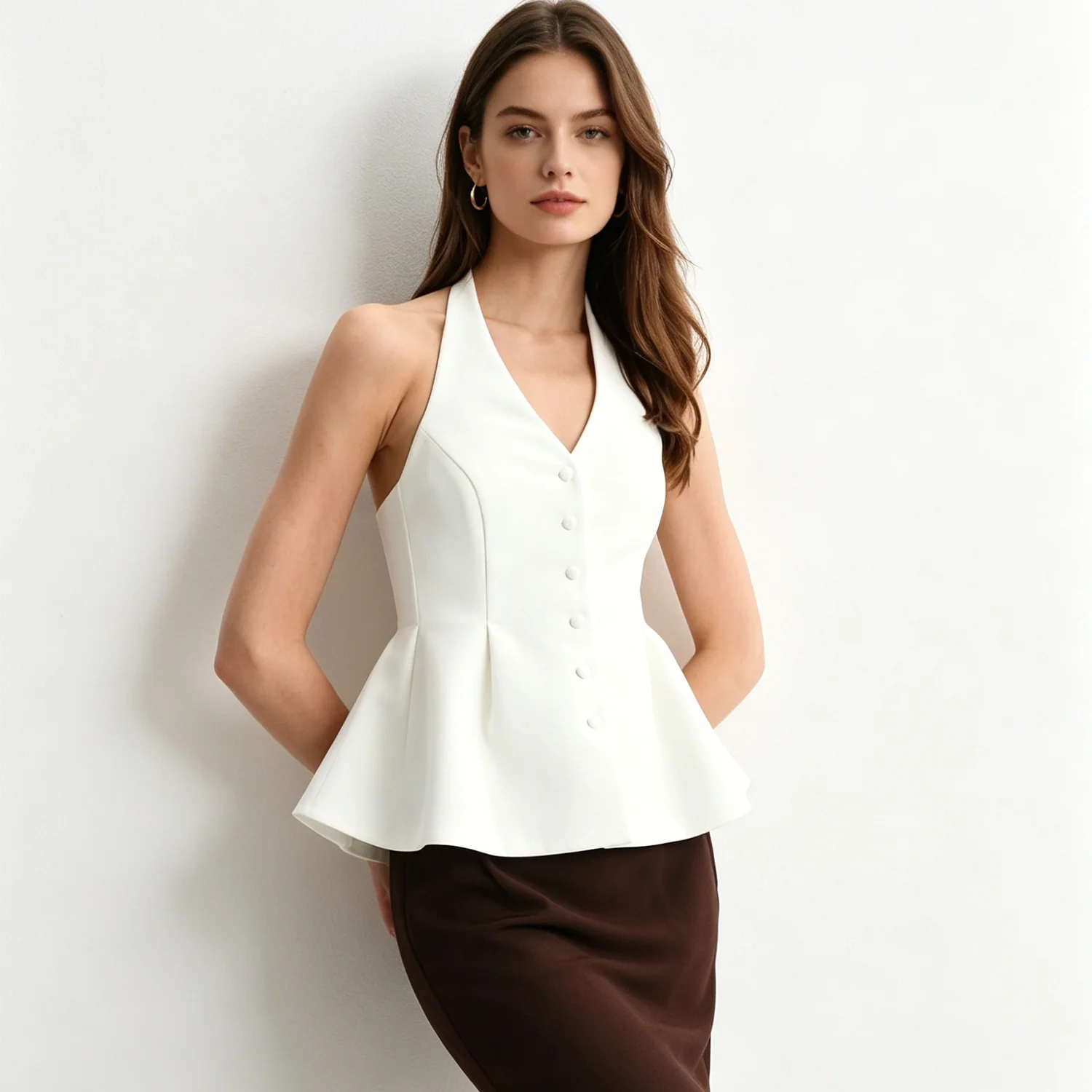 PUAL 2026 Chic White Halter Peplum Top, V-Neck, Sleeveless, Button Detail, Elegant Daily Wear
PUAL 2026 Chic White Halter Peplum Top, V-Neck, Sleeveless, Button Detail, Elegant Daily Wear