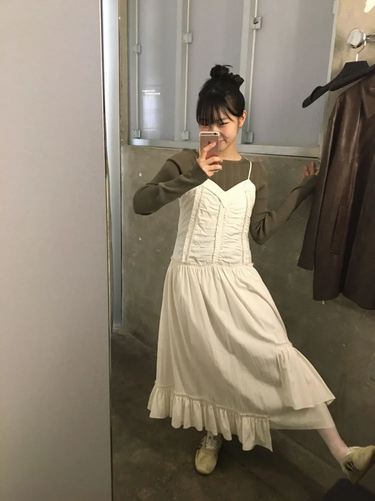 Elegant Sweet Soft Style Skin-friendly Pleated Strap Dress Half-length Skirt Korean Version Summer New Arrival Women's Fashio...
Elegant Sweet Soft Style Skin-friendly Pleated Strap Dress Half-length Skirt Korean Version Summer New Arrival Women's Fashio...