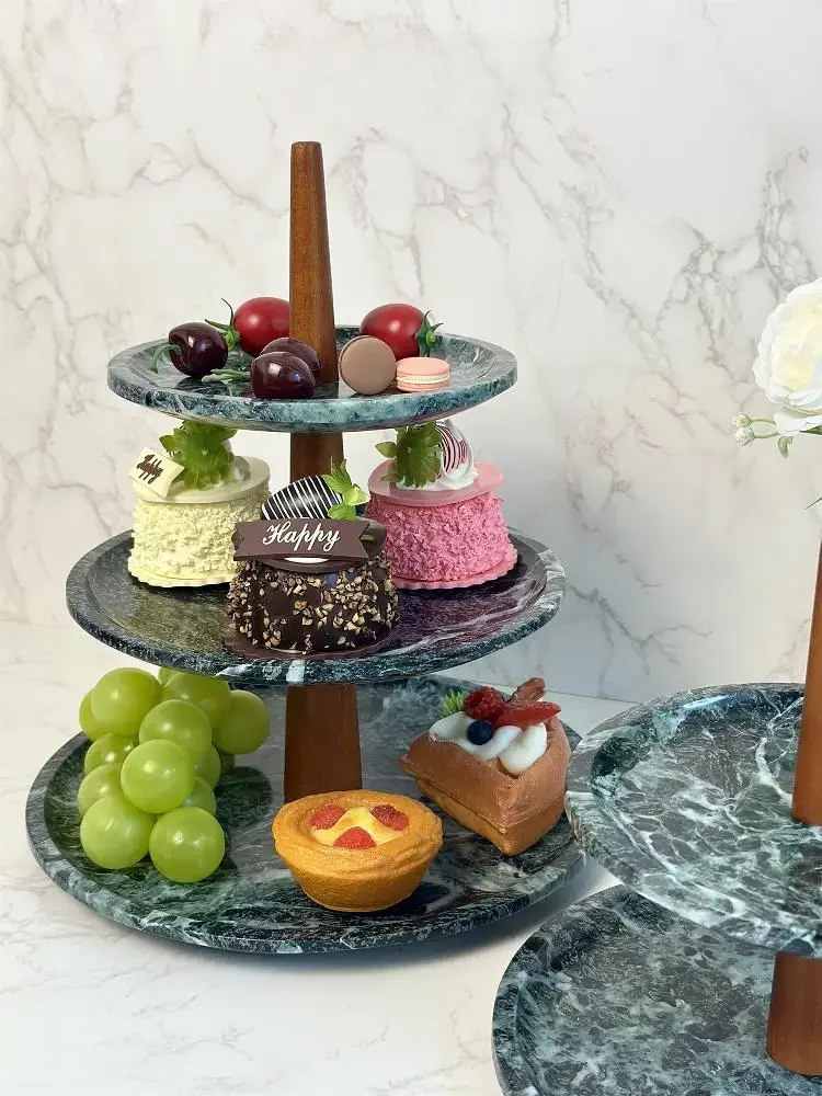 Роскошный поднос для фруктов из натурального мрамора — трехъярусная подставка для закусок из зеленого оникса с нескользящей основой для послеобеденного чая и европейского домашнего декора
Роскошный поднос для фруктов из натурального мрамора — трехъярусная подставка для закусок из зеленого оникса с нескользящей основой для послеобеденного чая и европейского домашнего декора