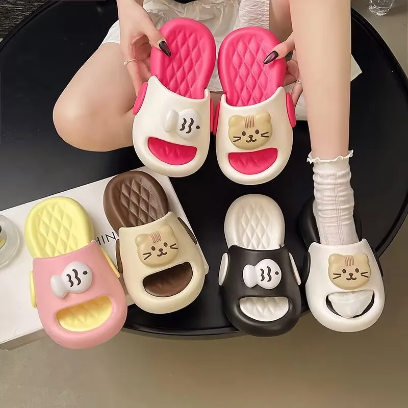 New Cute Kitten Eating Small Fish, Wearing Thick Bottom Comfortable One Leg Drag, Versatile Slippers for Home and Indoor Use
New Cute Kitten Eating Small Fish, Wearing Thick Bottom Comfortable One Leg Drag, Versatile Slippers for Home and Indoor Use