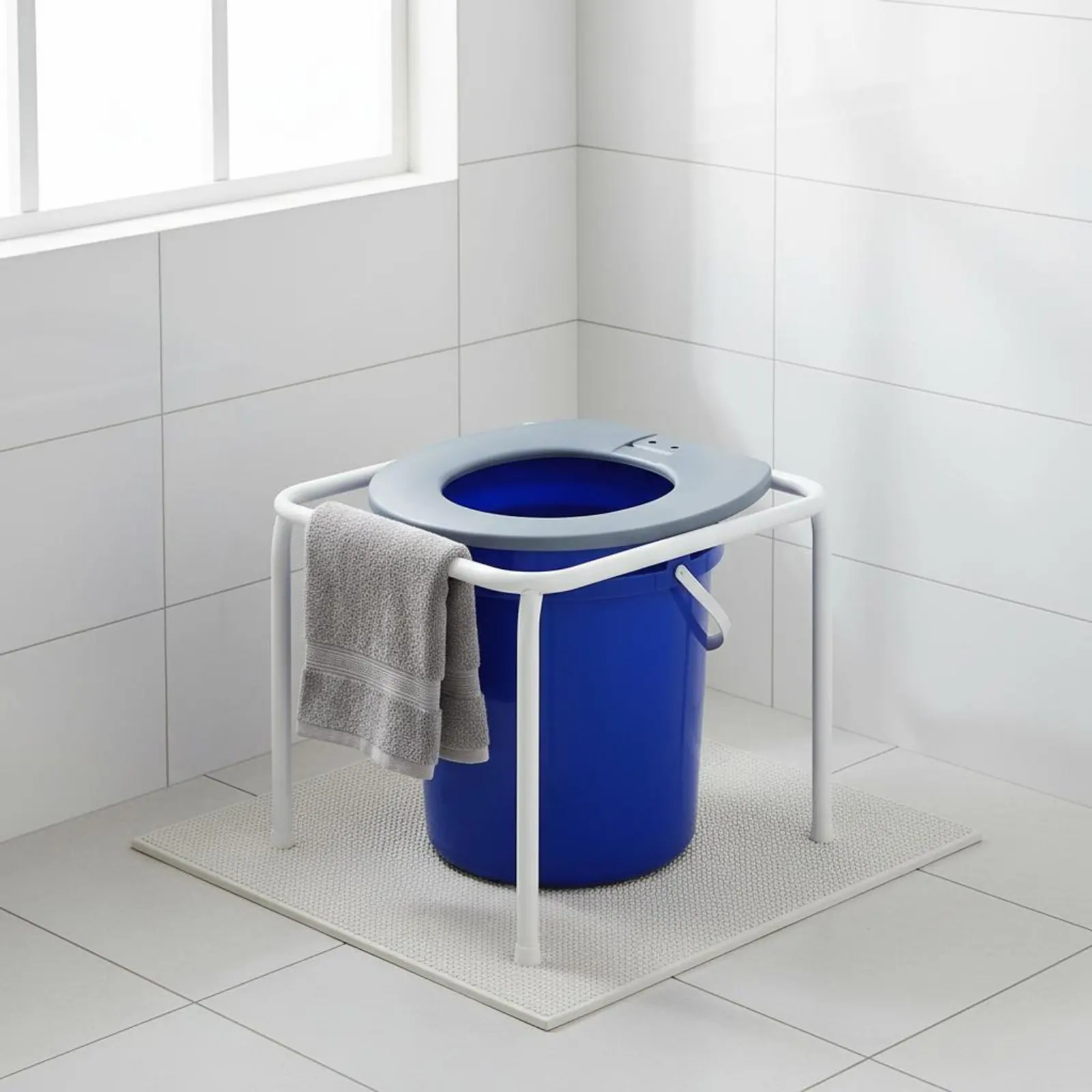 Portable Commode Lid Universal Fit Pail Toilet Seat Portable Camping Toilet Seat Sturdy Bathroom Aid Waterproof for Outdoor
Portable Commode Lid Universal Fit Pail Toilet Seat Portable Camping Toilet Seat Sturdy Bathroom Aid Waterproof for Outdoor