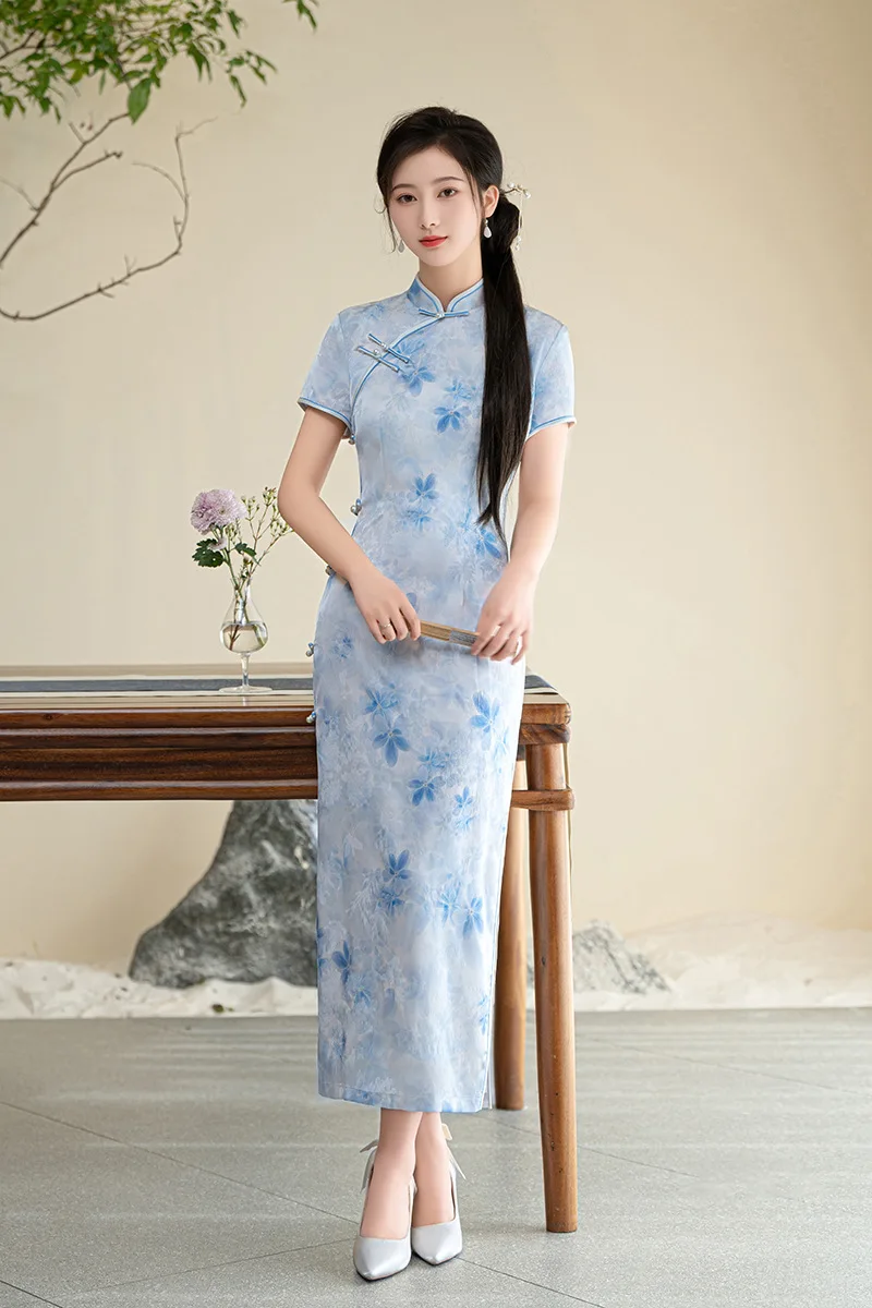 Sexy Elegent Short Sleeve Jacquard Satin Qipao Chinese Style Cheongsam Vestidos Retro Dress Formal Party Gown
Sexy Elegent Short Sleeve Jacquard Satin Qipao Chinese Style Cheongsam Vestidos Retro Dress Formal Party Gown
