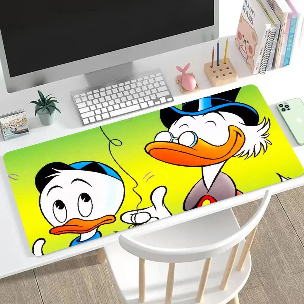 Cute funny Donald Duck Mousepad HD Printing Computer Gamers Locking Edge Non-slip Mouse Pad XXL90x40cm Keyboard PC Desk Pad
Cute funny Donald Duck Mousepad HD Printing Computer Gamers Locking Edge Non-slip Mouse Pad XXL90x40cm Keyboard PC Desk Pad