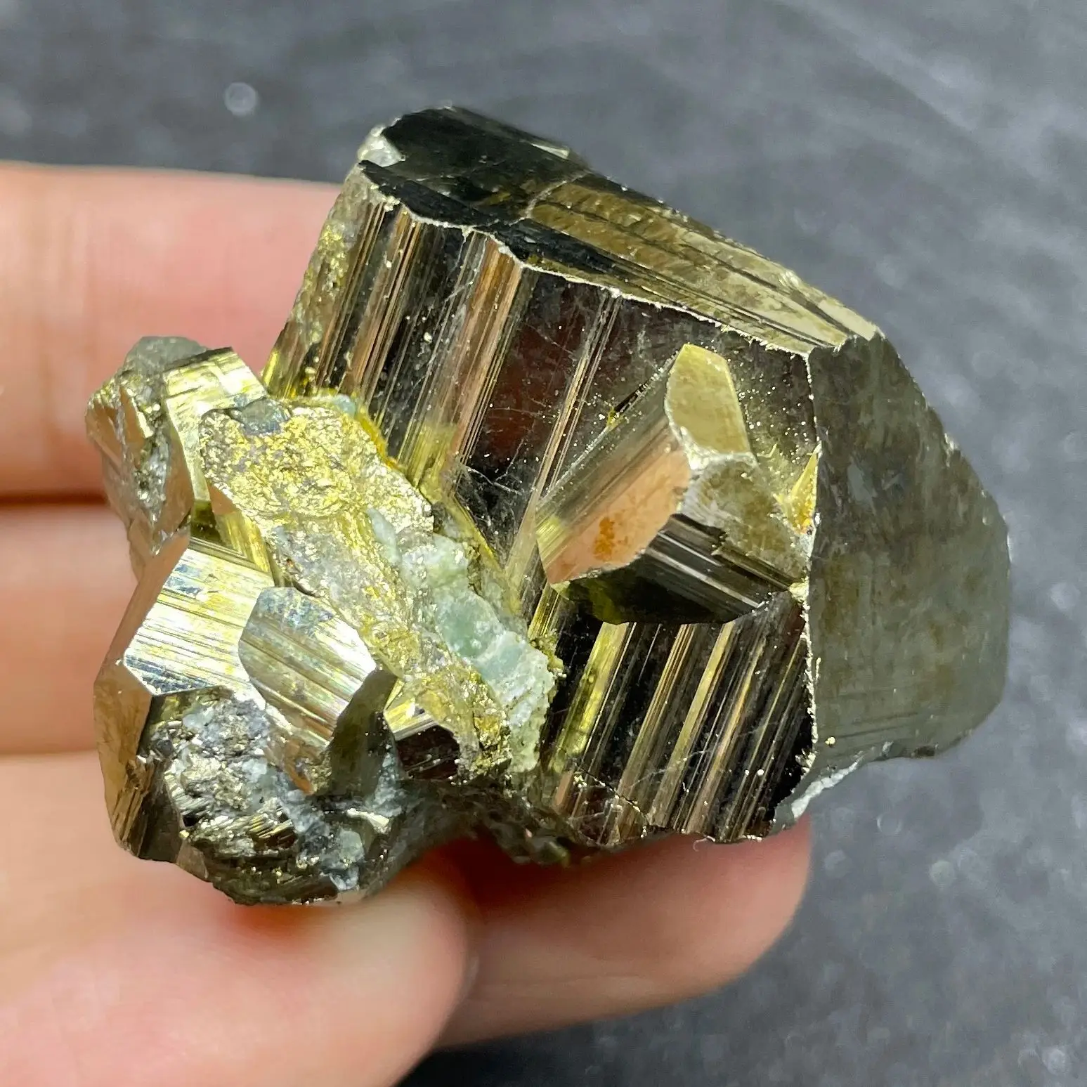 Natural Raw Stone Pyrite Crystal Chalcopyrite Quartz Mineral Specimen Rock Home Decoration Gift Healing
Natural Raw Stone Pyrite Crystal Chalcopyrite Quartz Mineral Specimen Rock Home Decoration Gift Healing