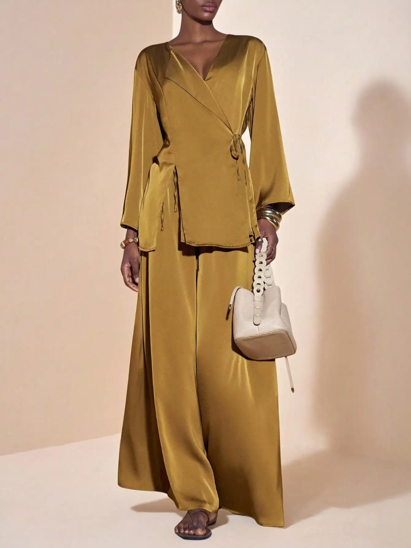 Mustard Yellow Satin Wrap Blouse And Wide Leg Pants 2 Piece Set For Women Casual Street Style
Mustard Yellow Satin Wrap Blouse And Wide Leg Pants 2 Piece Set For Women Casual Street Style