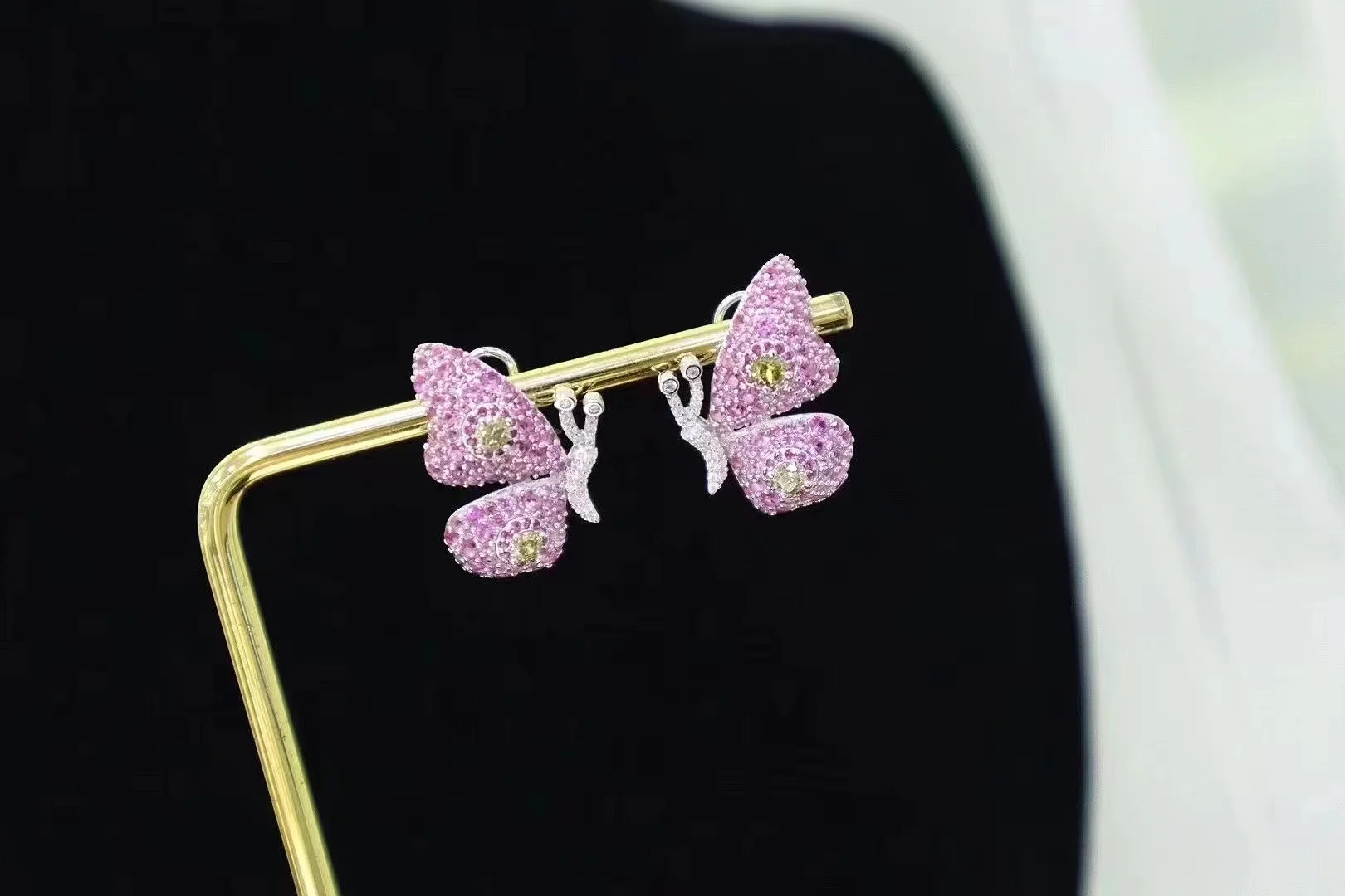 pink color butterfly stud earring 925 sterling silver with cubic zircon fine women jewelry 18*27MM free shipping
pink color butterfly stud earring 925 sterling silver with cubic zircon fine women jewelry 18*27MM free shipping