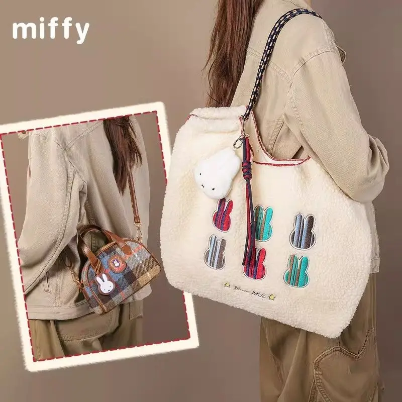 Anime Miffy Portable Tote Bag Large Capacity Sherpa Fashion Shopping Bag Embroidery Girls Autumn and Winter Versatile Shoulder
Anime Miffy Portable Tote Bag Large Capacity Sherpa Fashion Shopping Bag Embroidery Girls Autumn and Winter Versatile Shoulder