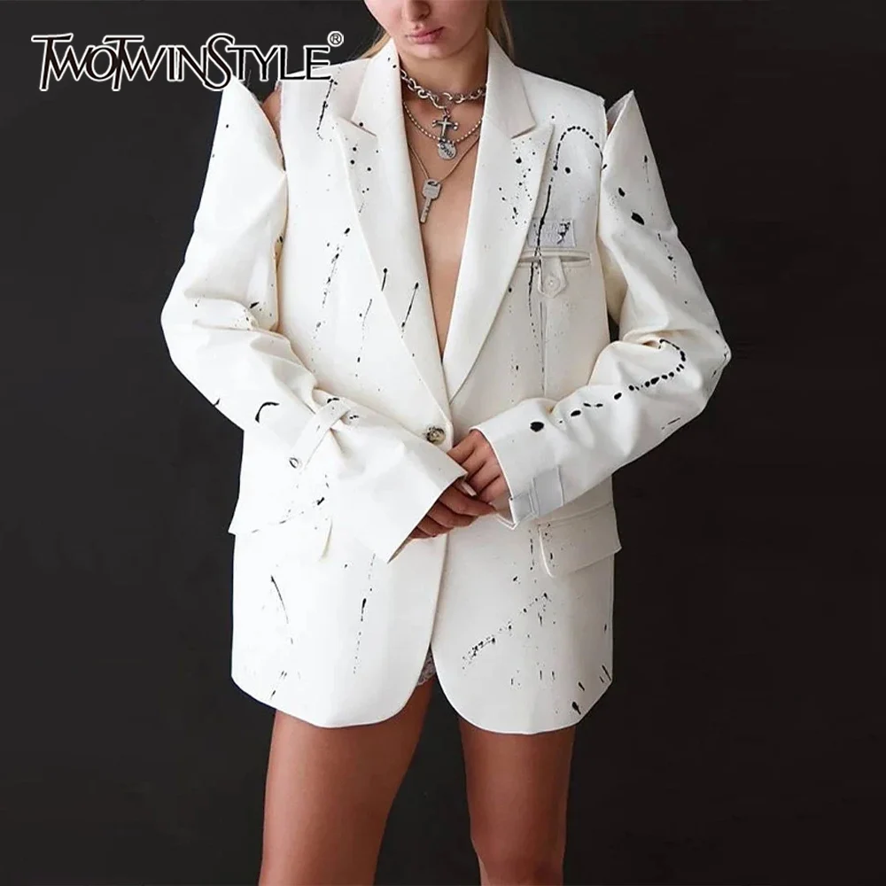 TWOTWINSTYLE модный блейзер с принтом чернил для женщин, свободное пальто с зубчатым воротником и длинными рукавами, женское осеннее пальто
TWOTWINSTYLE модный блейзер с принтом чернил для женщин, свободное пальто с зубчатым воротником и длинными рукавами, женское осеннее пальто