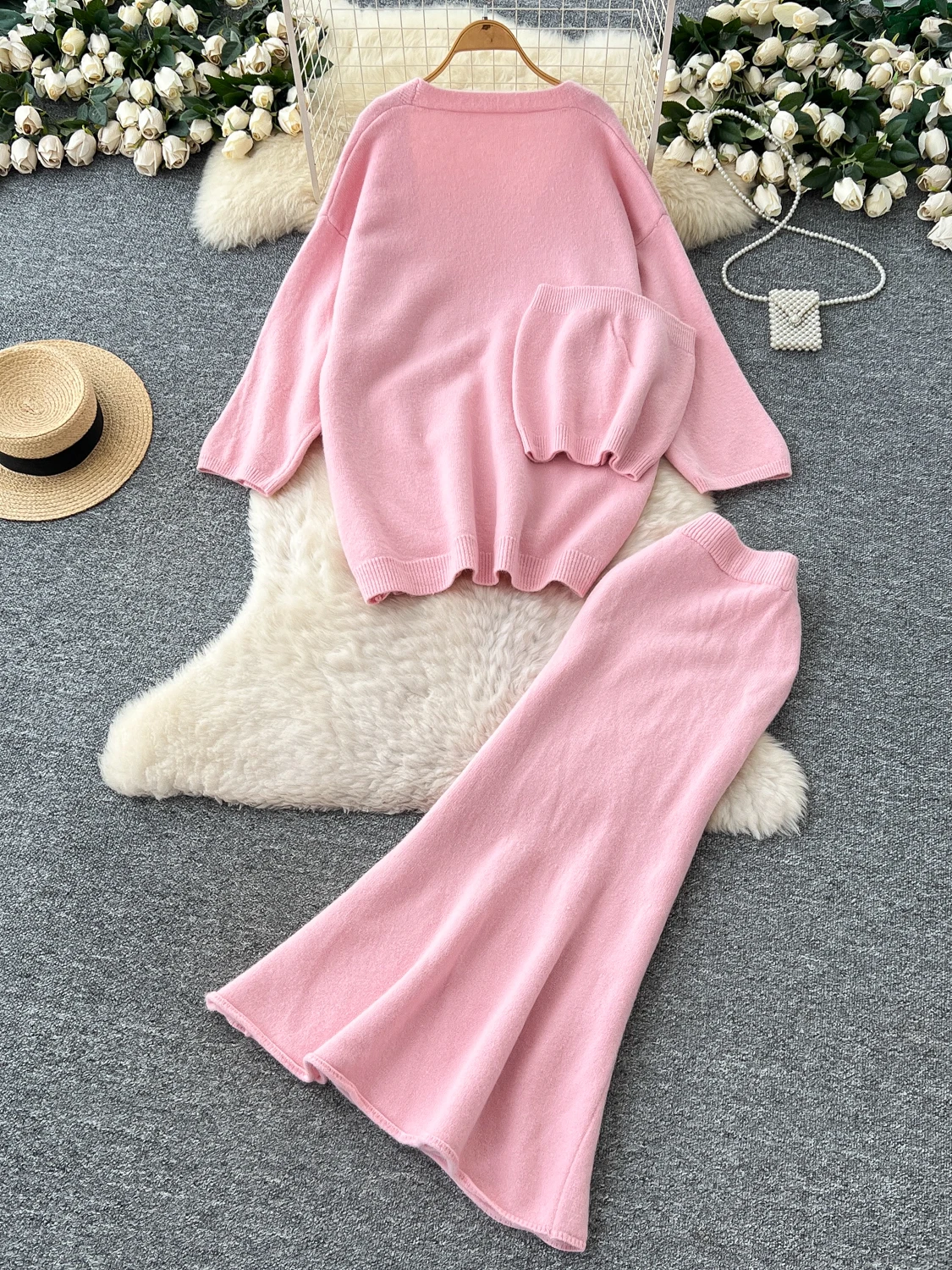 Women's Autumn Faion Set Svel Crop Top Loose Outerwear Sweater over Skirt V-ne Button Long Pants
Women's Autumn Faion Set Svel Crop Top Loose Outerwear Sweater over Skirt V-ne Button Long Pants
