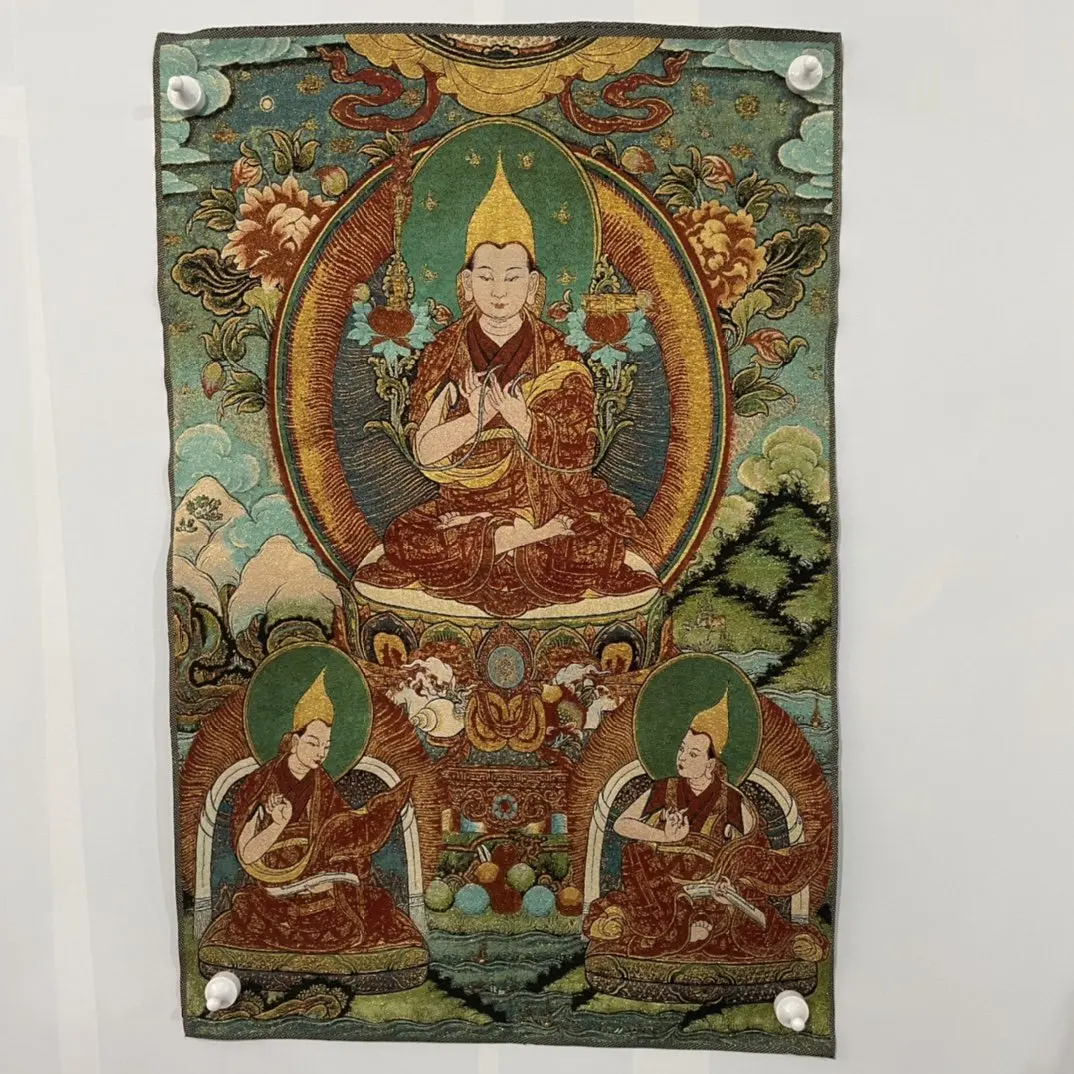 Thangka Embroidery Tibetan Kaba Buddhist Silk Brocade Buddha Statue Painting Mural Crafts
Thangka Embroidery Tibetan Kaba Buddhist Silk Brocade Buddha Statue Painting Mural Crafts