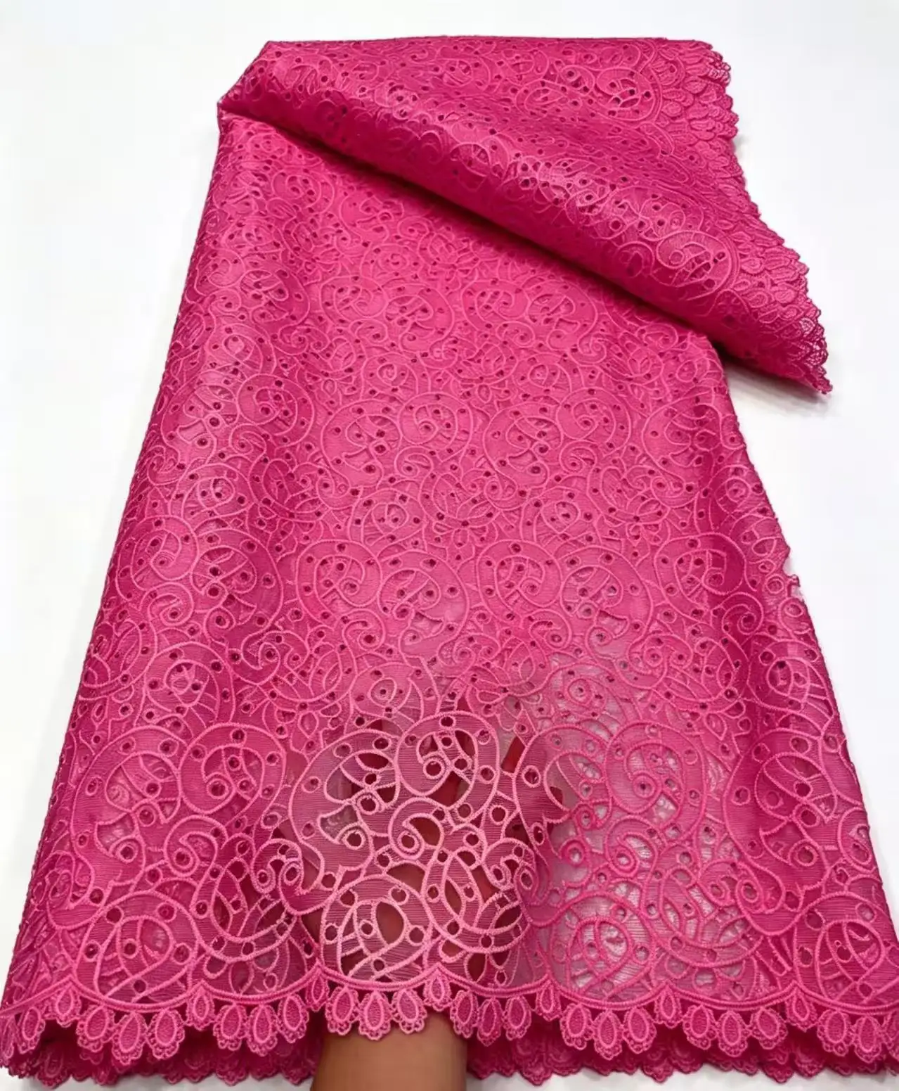 Fashion African Hollow Out Guipure Cord Lace Fabric High Quality Water Soluble French Lace Fabric For Woman Birthday Party Sew
Fashion African Hollow Out Guipure Cord Lace Fabric High Quality Water Soluble French Lace Fabric For Woman Birthday Party Sew