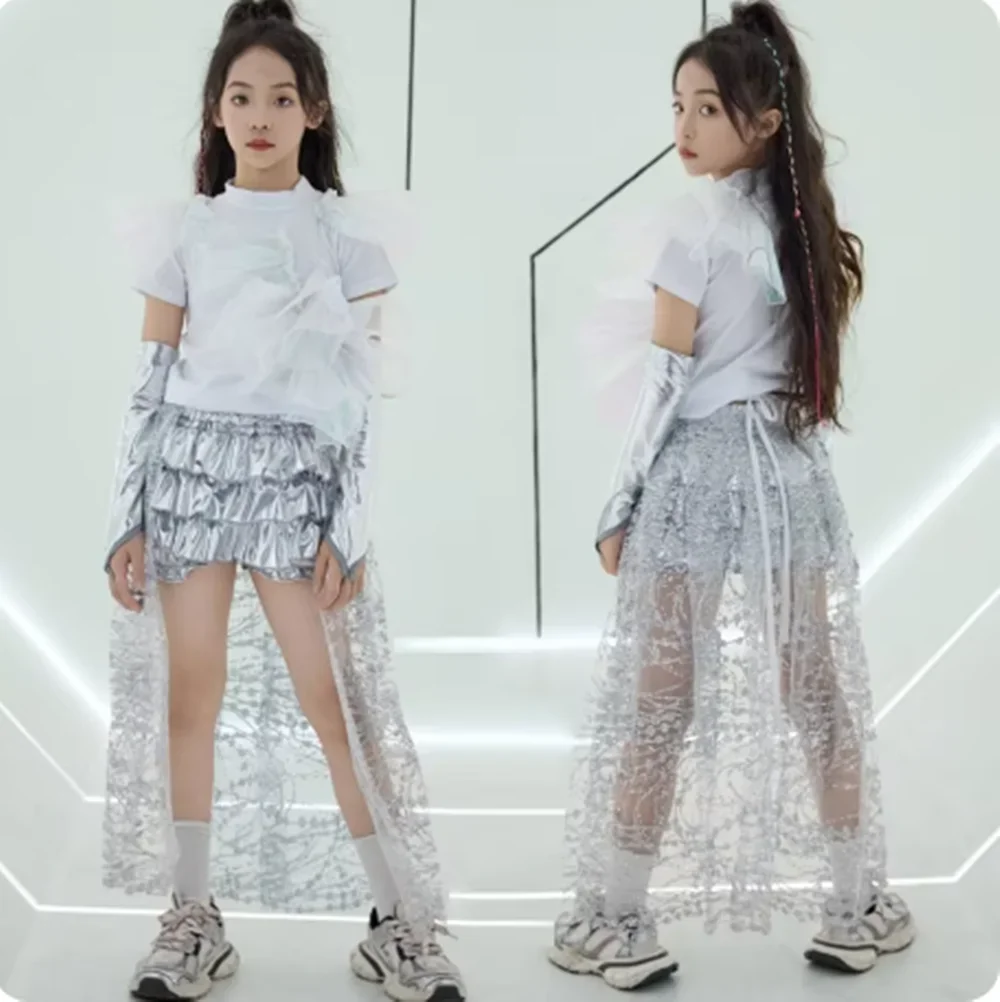2024 Jazz Street Dance Performance Outfit 2024 Girls K-Pop Fashion Clothes Kids Hip Hop Stage Wear White Top Silver Skirt yj399
2024 Jazz Street Dance Performance Outfit 2024 Girls K-Pop Fashion Clothes Kids Hip Hop Stage Wear White Top Silver Skirt yj399