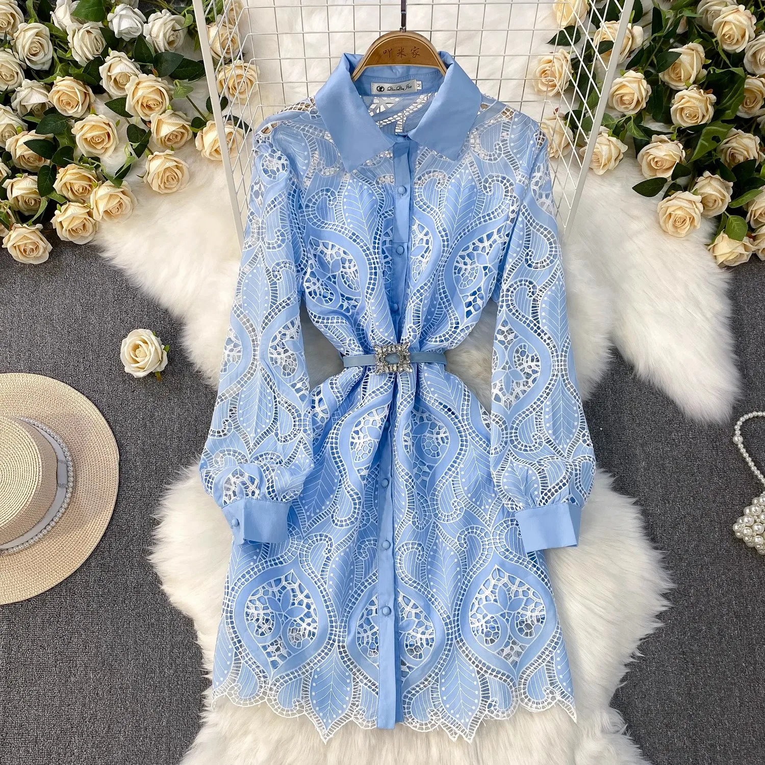 Vintage Elegant Lace Embroidery Single-Breasted Lantern Long Sleeve Beaded Belt Mini Dress for Women French Spring Summer Fashio
Vintage Elegant Lace Embroidery Single-Breasted Lantern Long Sleeve Beaded Belt Mini Dress for Women French Spring Summer Fashio