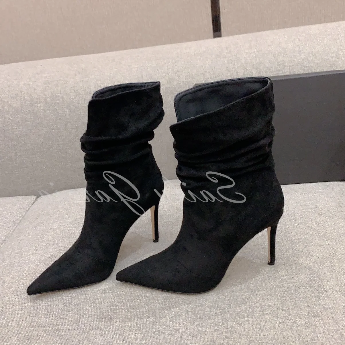 Pleated Pointed Elastic Velvet Heel High Ankle Boots Women Stiletto Slip On Solid Color Short Boot Autumn Fashion Female Shoes
Pleated Pointed Elastic Velvet Heel High Ankle Boots Women Stiletto Slip On Solid Color Short Boot Autumn Fashion Female Shoes