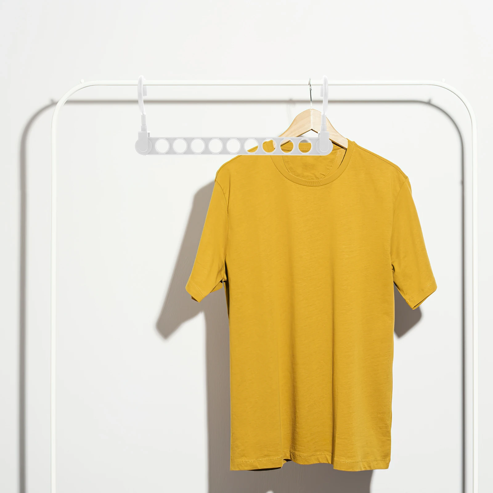 4pcs Thickened Space Saving Closet Organizer Hangers Heavy Duty Clothes Hanger Non-Slip Foldable Hanger For T-Shirts
4pcs Thickened Space Saving Closet Organizer Hangers Heavy Duty Clothes Hanger Non-Slip Foldable Hanger For T-Shirts