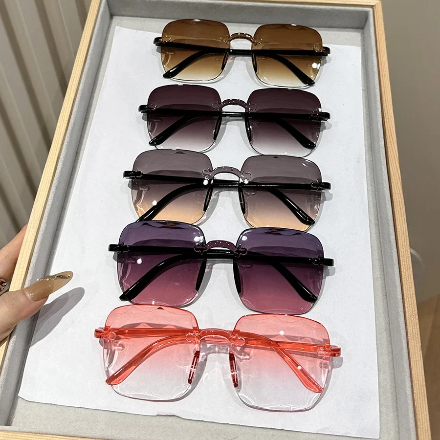 5pcs Women Men Square Sun Glasses Retro Sunglasses Female Black Vintage Fashion,For Outdoor Clothing Accessories
5pcs Women Men Square Sun Glasses Retro Sunglasses Female Black Vintage Fashion,For Outdoor Clothing Accessories