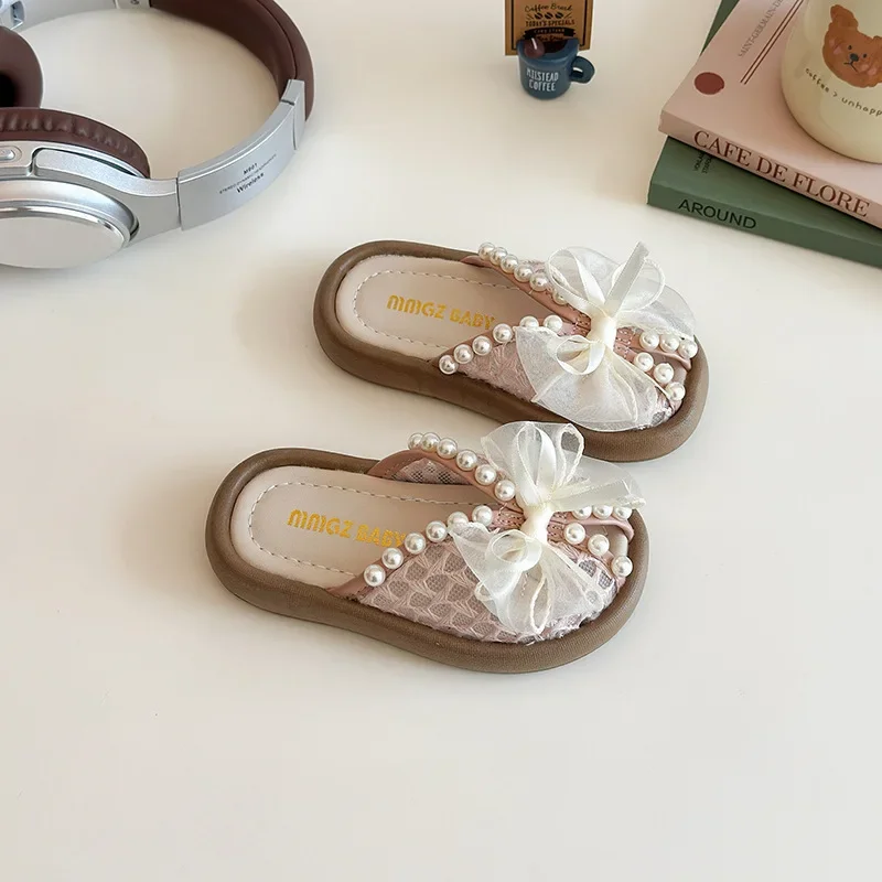 Children Princess Slippers for Girls 2025 Summer New Fashion Korean Style Soft Bottom Anti-slippery Versatile Beading Beach Shoe
Children Princess Slippers for Girls 2025 Summer New Fashion Korean Style Soft Bottom Anti-slippery Versatile Beading Beach Shoe