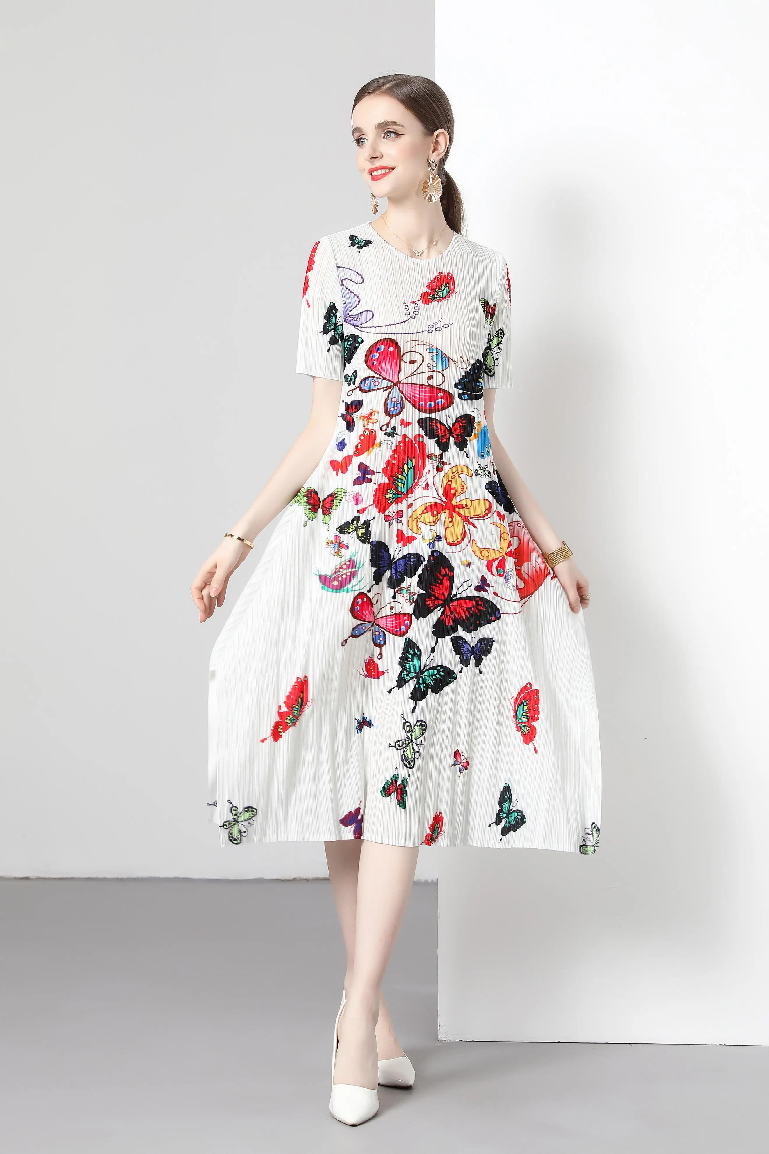 Miyake Pleats Butterfly Print Long Dress New Summer Pleats Versatile Short-sleeved A-line Skirt Sweet Romantic Age Reduction
Miyake Pleats Butterfly Print Long Dress New Summer Pleats Versatile Short-sleeved A-line Skirt Sweet Romantic Age Reduction