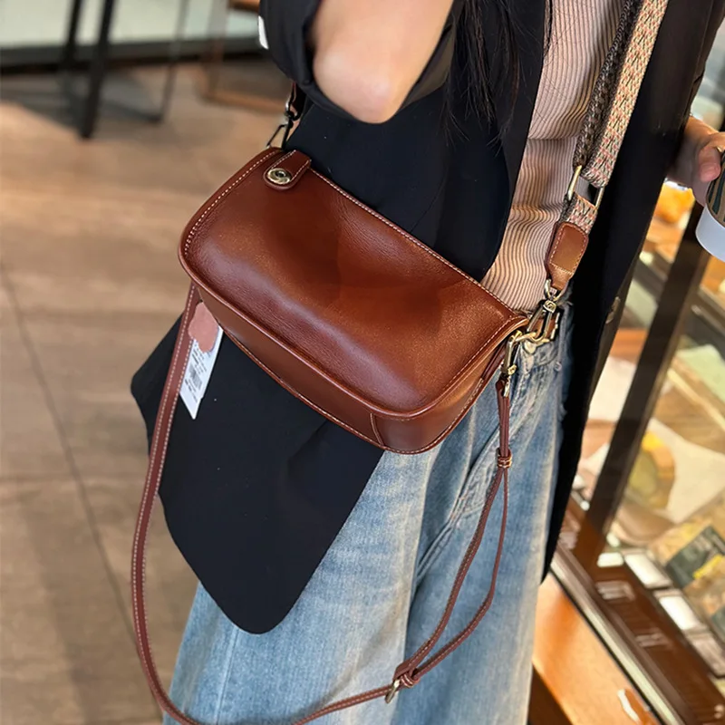 Новое поступление 2025, модные женские сумки на плечо из натуральной кожи, маленькие сумки-мессенджеры высокого качества, женские винтажные сумки через плечо
Новое поступление 2025, модные женские сумки на плечо из натуральной кожи, маленькие сумки-мессенджеры высокого качества, женские винтажные сумки через плечо