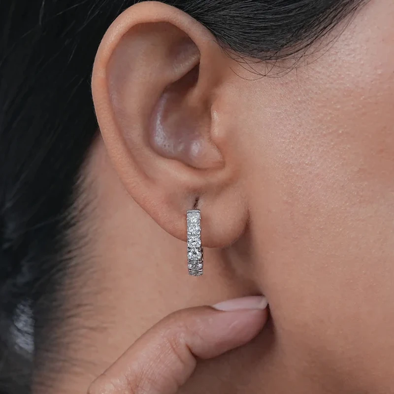Celestinova Round Misaligned Close Inlaid Moissanite Hoop Earrings for Women 14K Gold Filled Jewelry Gifts with GRA Certificate
Celestinova Round Misaligned Close Inlaid Moissanite Hoop Earrings for Women 14K Gold Filled Jewelry Gifts with GRA Certificate