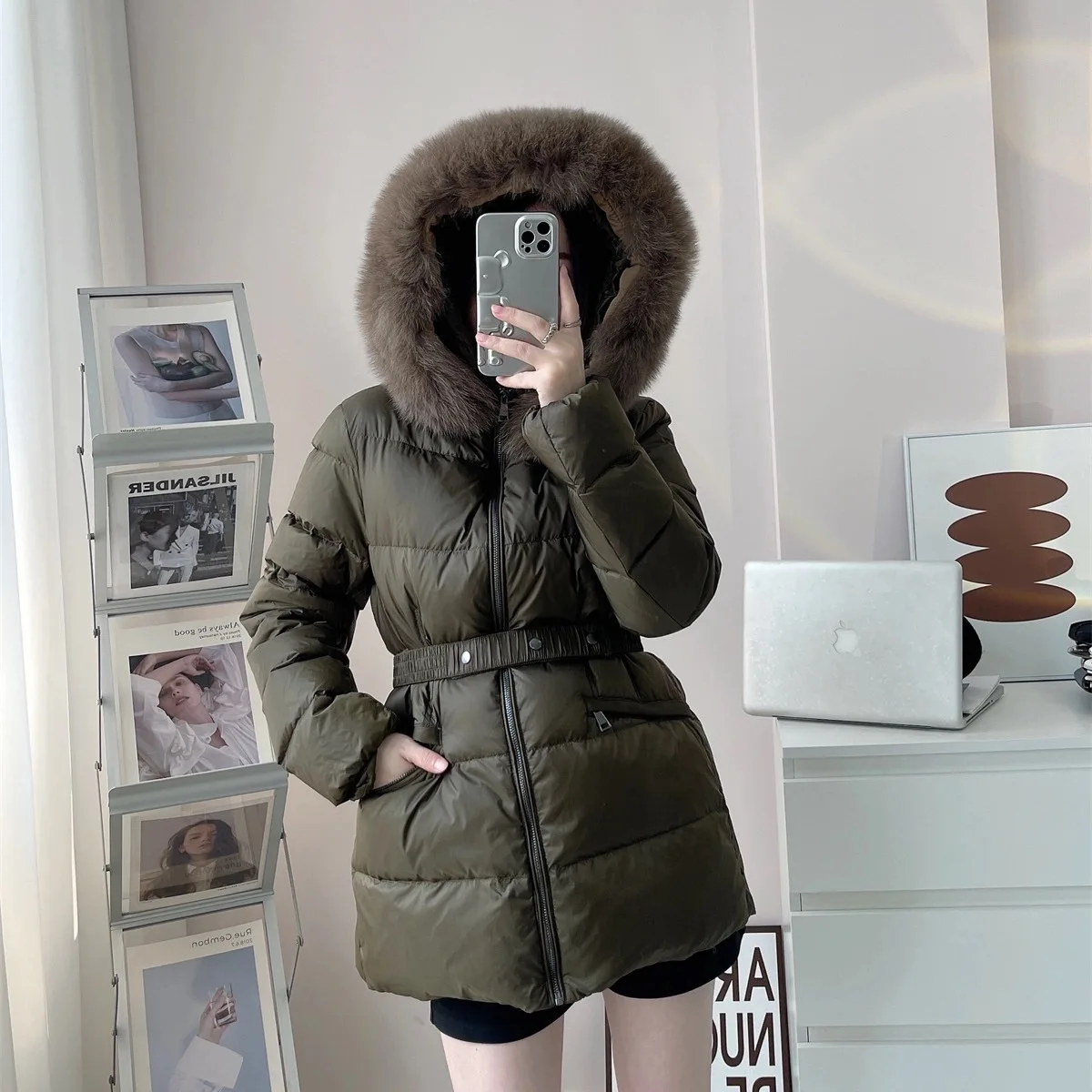 Winter Natural Fur Collar Down Jacket Women Duck Down Hooded with Belt Parker Outwear Female Warm Zipper Quilted Cotton Jacket
Winter Natural Fur Collar Down Jacket Women Duck Down Hooded with Belt Parker Outwear Female Warm Zipper Quilted Cotton Jacket