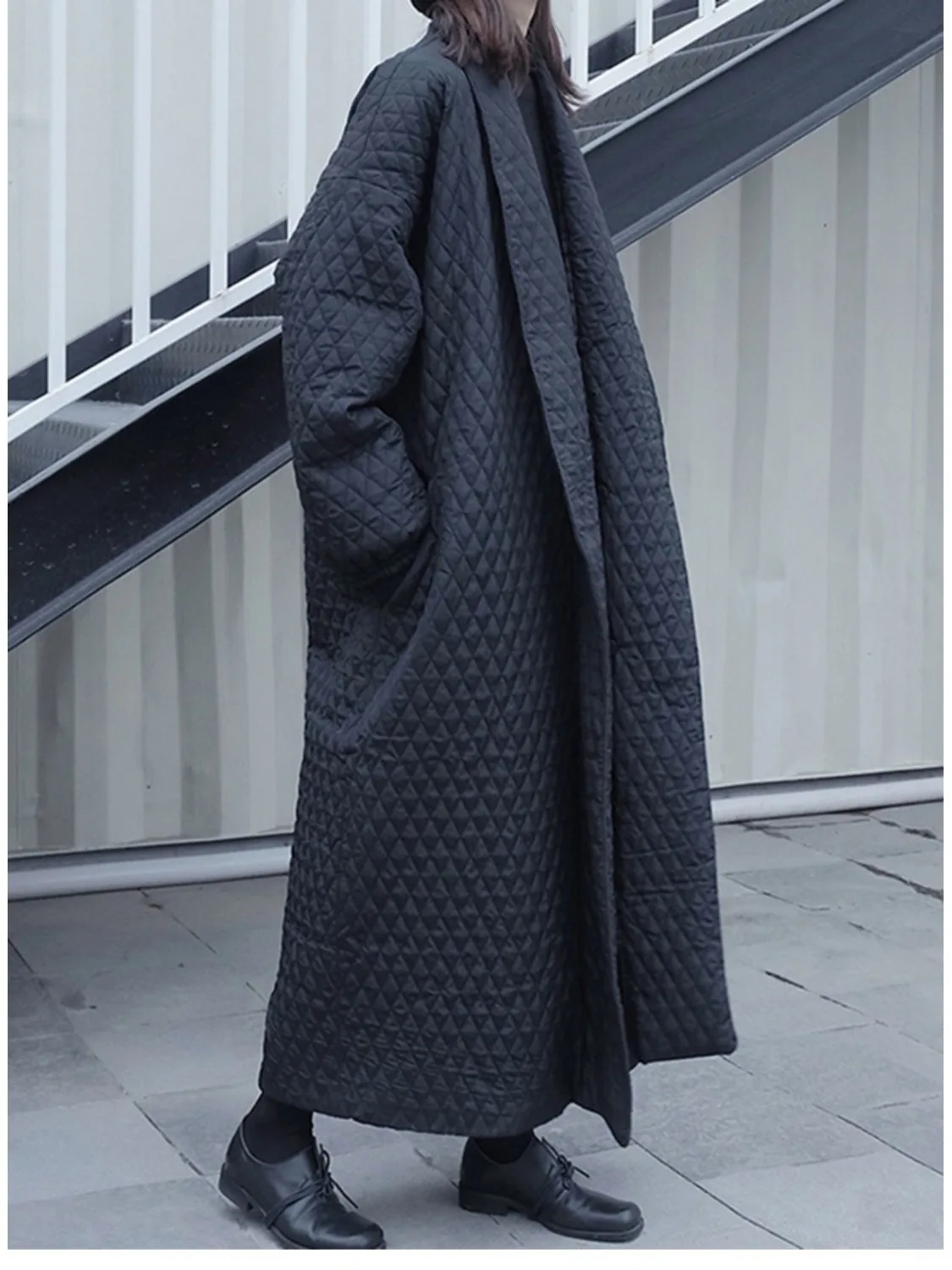 Длинное хлопковое джето с ромбовидным узором, женское зимнее свободное пальто больших размеров с модным дизайном, винтажное пальто средней длины
Длинное хлопковое джето с ромбовидным узором, женское зимнее свободное пальто больших размеров с модным дизайном, винтажное пальто средней длины