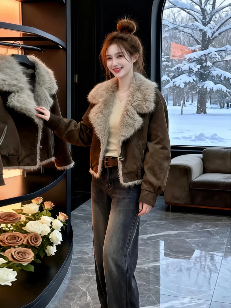 Модное осенне-зимнее пальто из мягкого хлопка с пушистым воротником, яркое, индивидуальное, женское, в корейском стиле, свободного кроя
Модное осенне-зимнее пальто из мягкого хлопка с пушистым воротником, яркое, индивидуальное, женское, в корейском стиле, свободного кроя